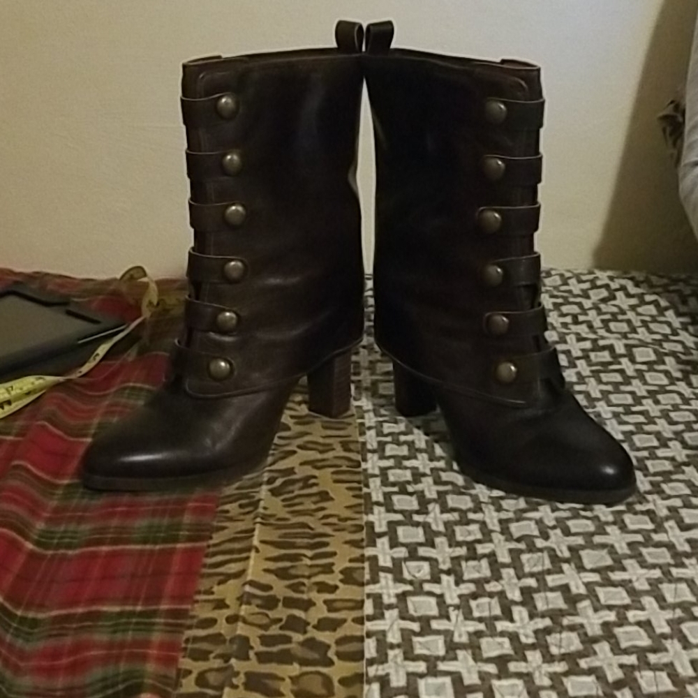 Dark Olive green akle boots